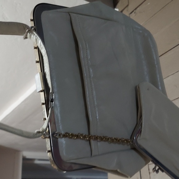 Beautiful Vintage Ruth Salz purse with matching change purse. - Picture 10 of 15